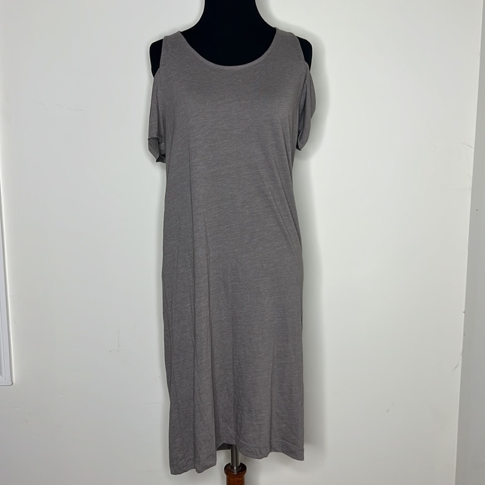 LA MADE Cold Shoulder Grey MIDI Dress M